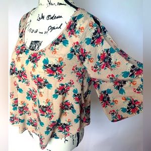 Xhilaration Floral Slit Sleeve Bohemian Top XS